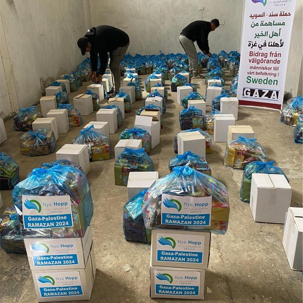 distribution-food-for-gaza-displaced-people